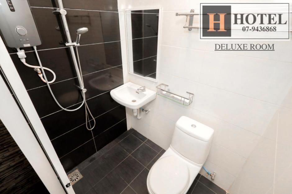 H Hotel Segamat Eksteriør billede