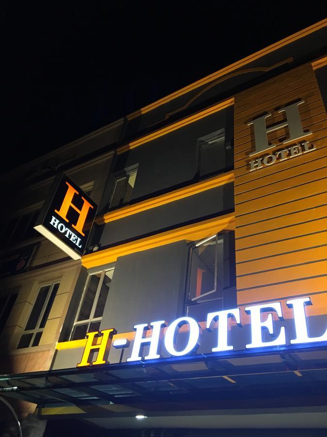 H Hotel Segamat Eksteriør billede